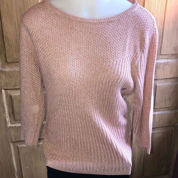 Women’s New York and Company Sweater   - Picture 1 of 8
